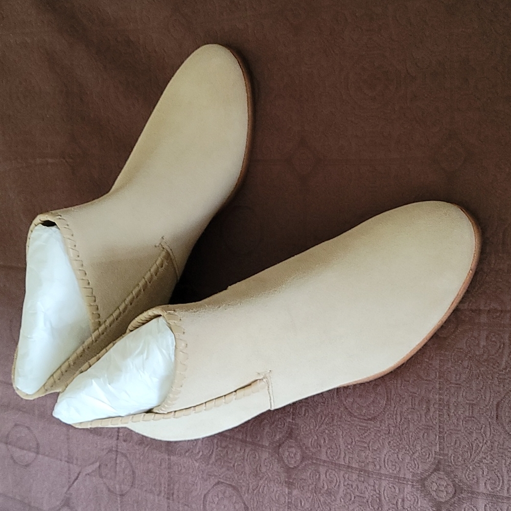 Jack Roger'ssuede boots booties 7.5 new